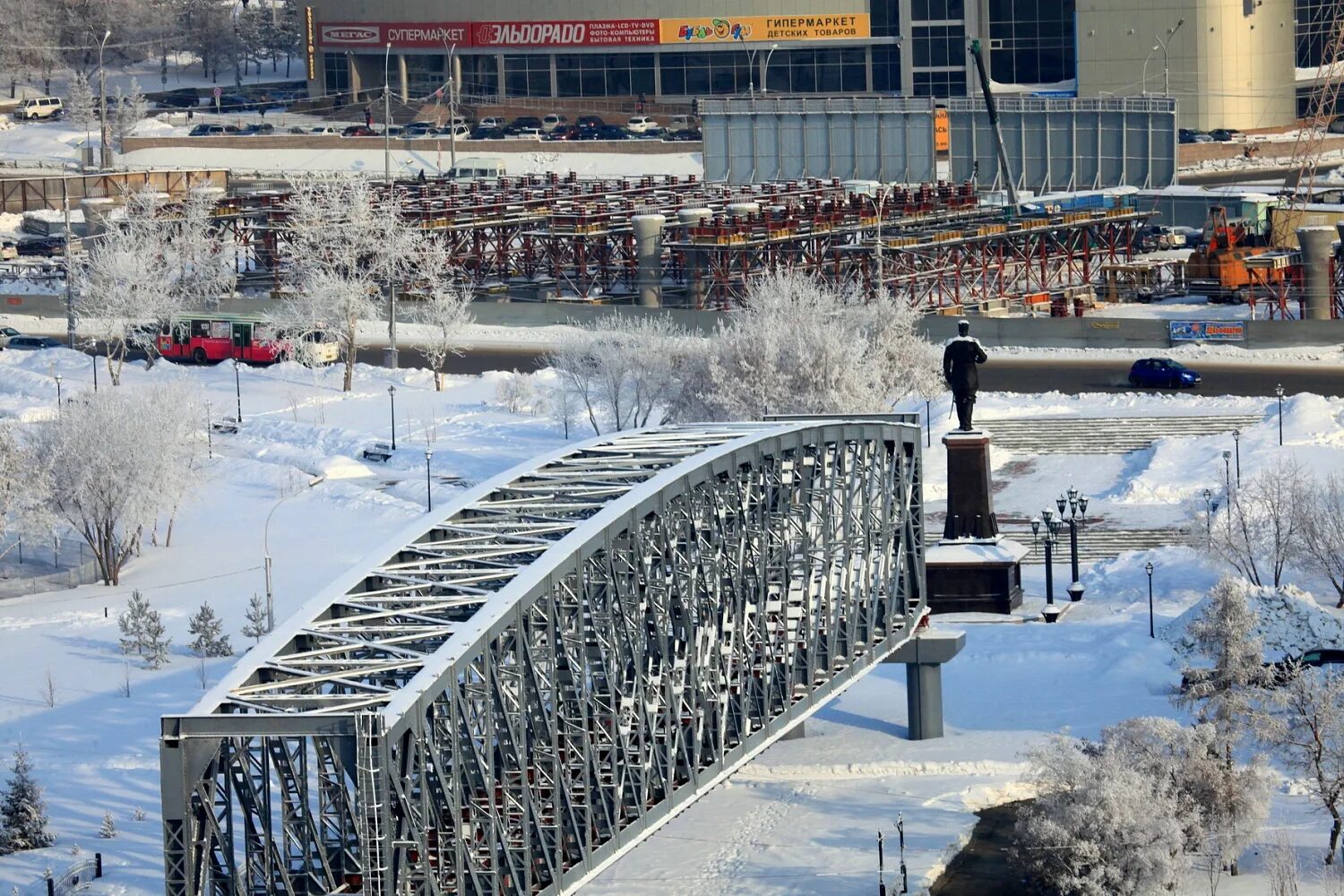 Куда сходить с детьми в новосибирске зимой. Парк городское начало Новосибирск. Парк Кирова Новосибирск зимой. Новостибирск с «городское начало». Новосибирск Заельцевский парк зимой.