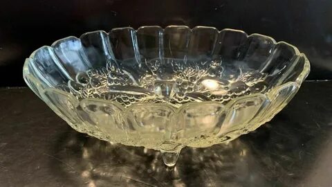 Vintage Indiana Glass Large Oval Footed Clear Glass Fruit Bowl. 