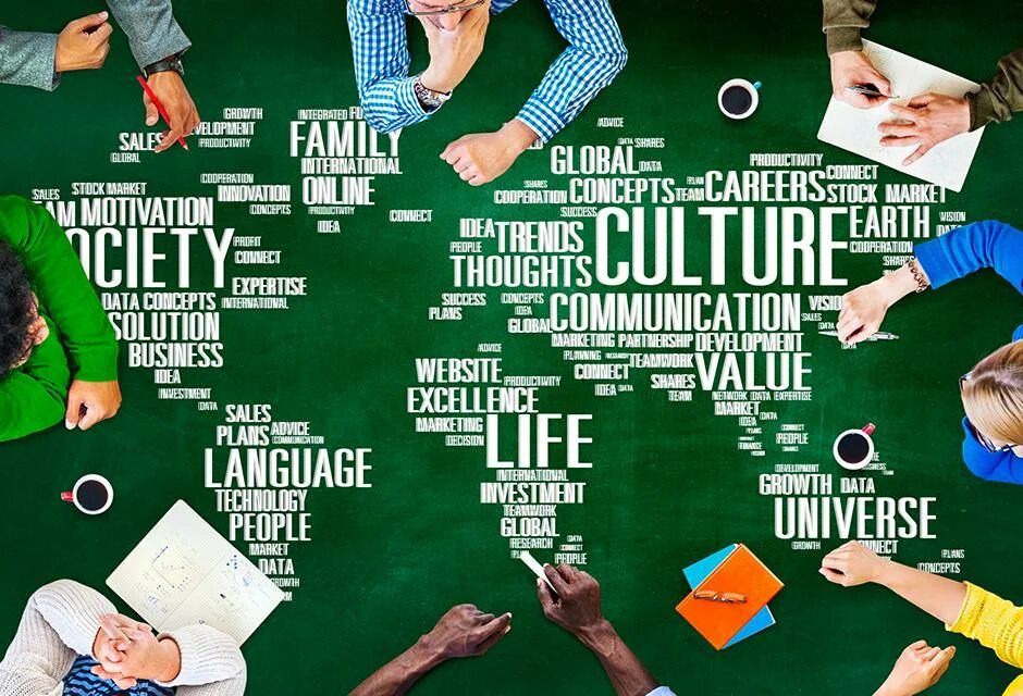 У девочки длинный язычок. Long language. Facts about english. Long language. Long language.