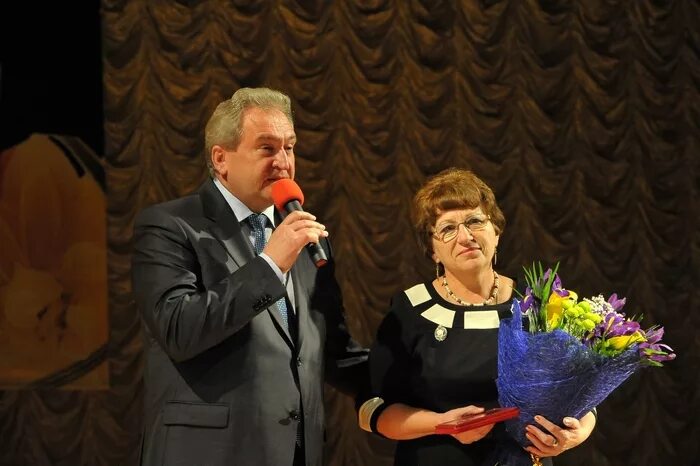 Институт развития смоленской области. Лучший воспитатель. День учителя смоленск. Смоленск учитель. Смоленск учитель.