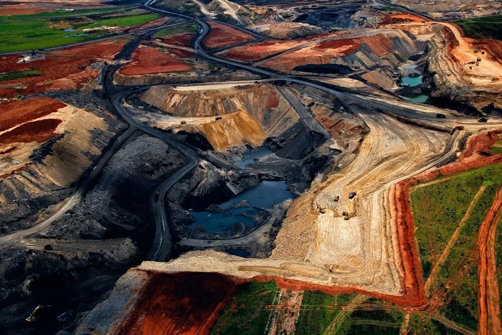 Добыча полезных ископаемых место в мире. Техногенный ландшафт. Горнопромышленный ландшафт.
