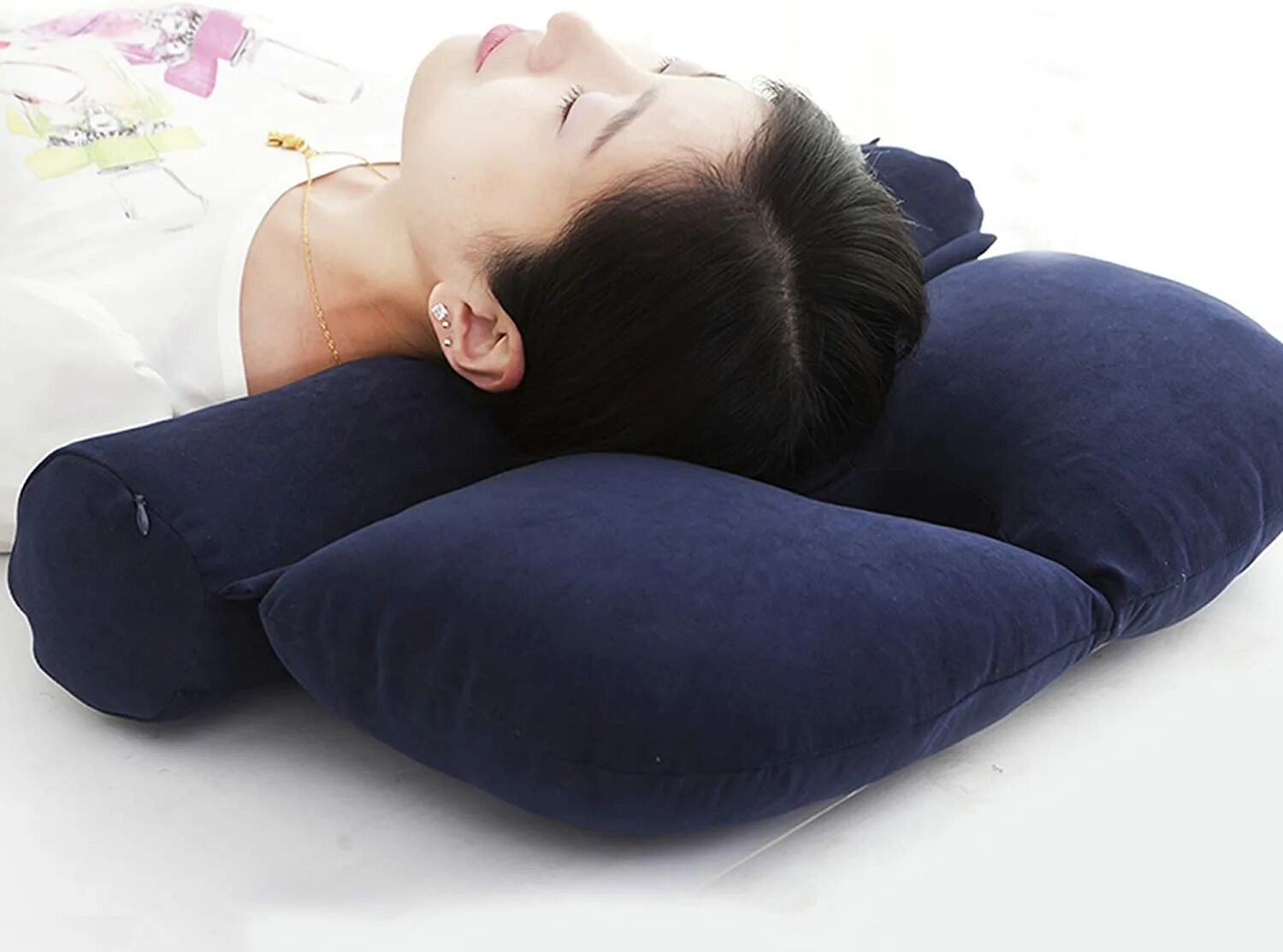 Затылок сон. Подушка Gravity Neck Pillow. Китайская подушка для сна. Китайская подушка для сна валик. Японская подушка для сна.