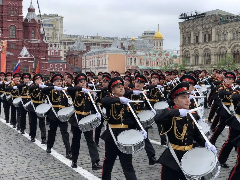 Где парад победы в москве