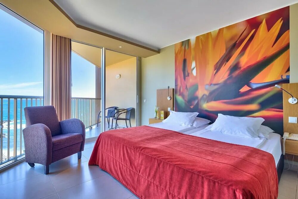 Отели мадейры фото. Отель на острове мадейра. 4 views. Savk hotel 4. 4 views.