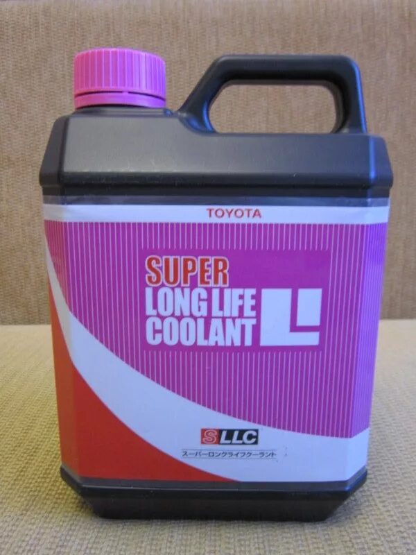 Long life coolant red. Toyota SLLC антифриз. Toyota super long Life Coolant концентрат. Super long Life 50 Coolant Toyota. Антифриз Тойота SLLC розовый.