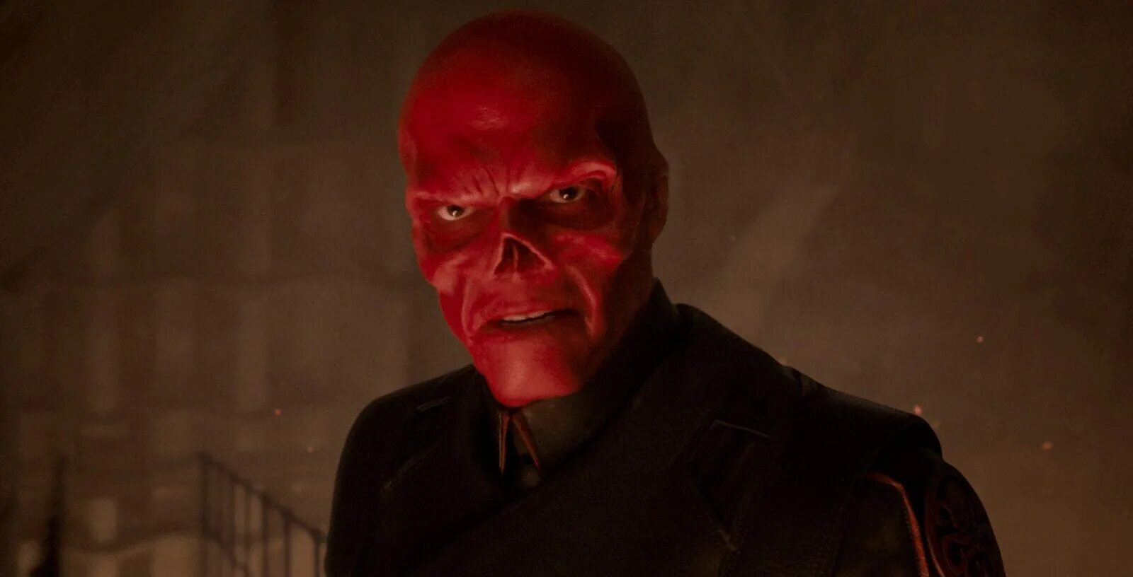 Первый мститель череп. Первый мститель череп. Генри дэймон красный череп. Хьюго уивинг мстители. Хьюго уивинг красный череп.