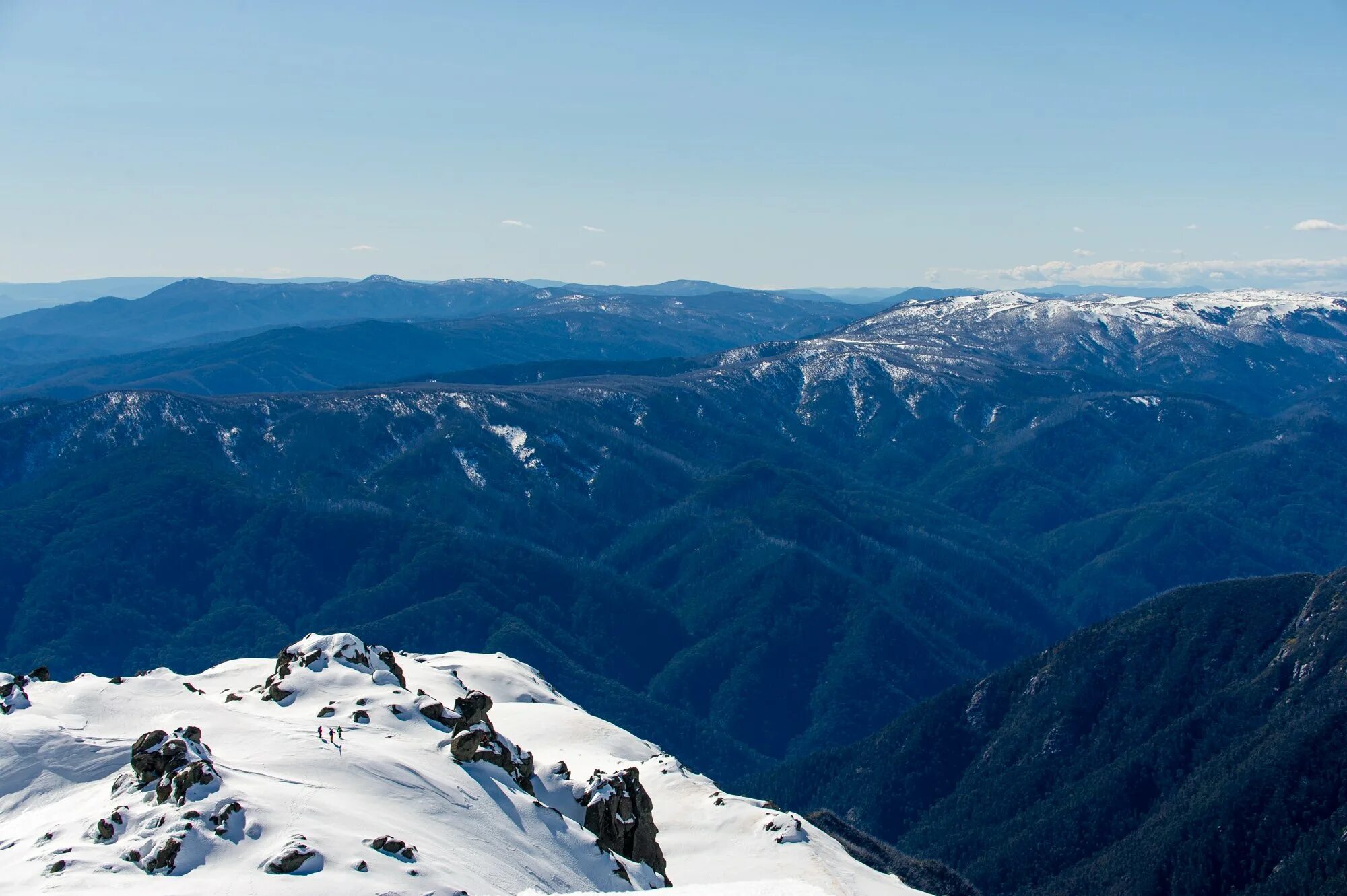 Австралийские альпы в австралии. Гора костюшко австралия. Альпы в австралии. Альпы в австралии. Снежные альпы австралии.