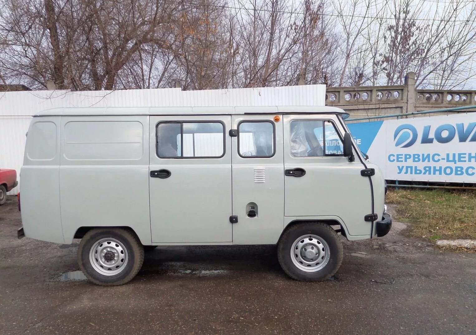 Уаз 390995 шины. Уаз 390995. Уаз-390995 грузовой. Уаз-390995 грузовой фургон. Уаз 390995 комби.