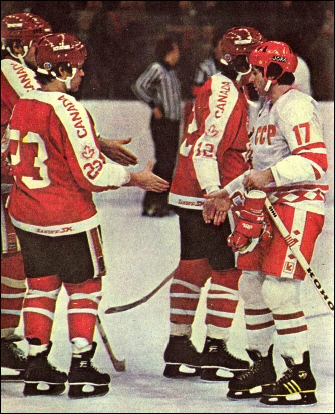 хоккеисты на вбрасывании. вбрасывание в хоккее. нхл фэнтези. красивый хоккей. валерий харламов ссср канада 1972.