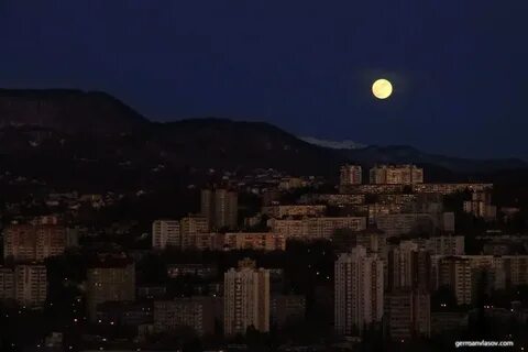 Сочи луна сегодня
