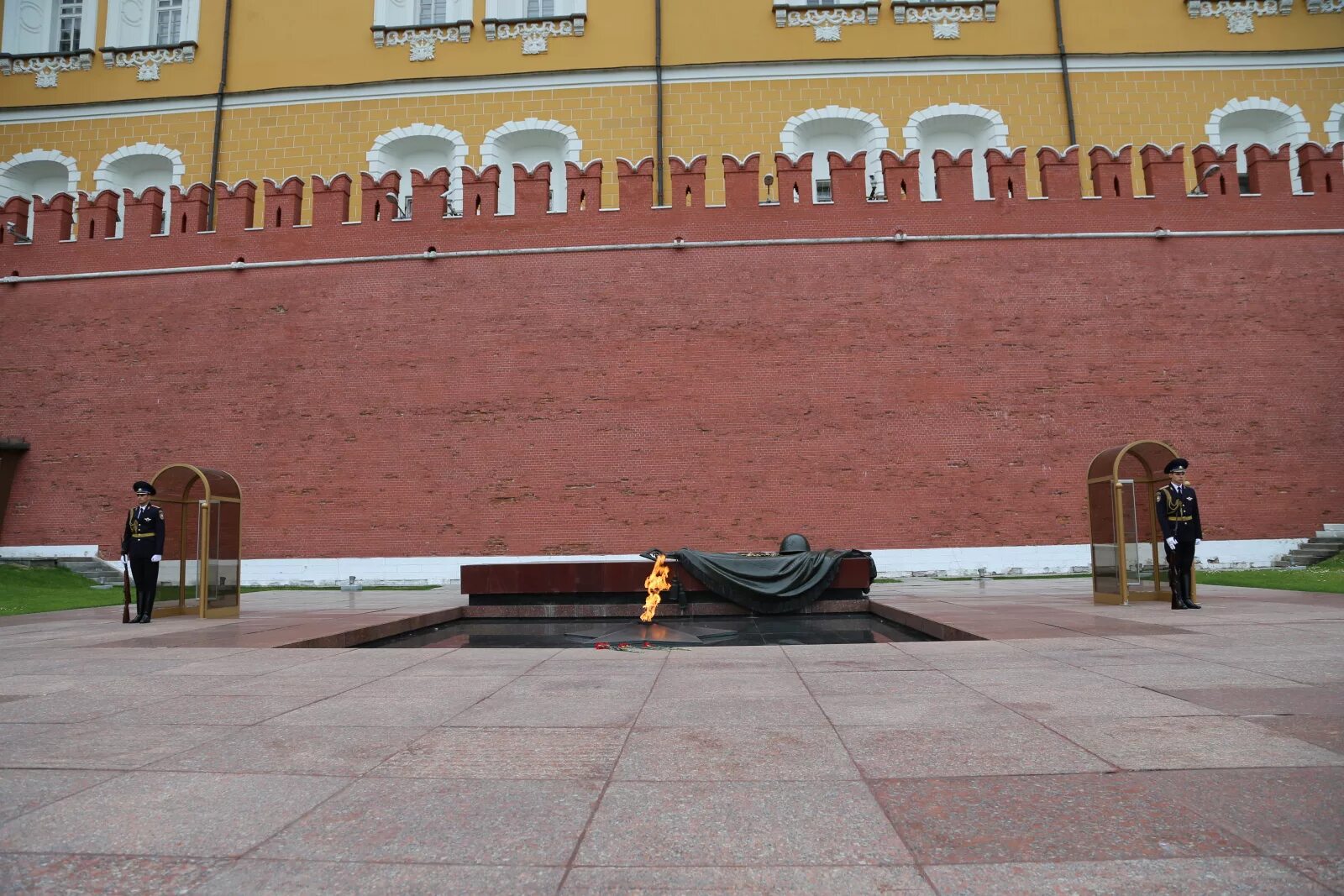 Неизвестного солдата 2. Tomb of the unknown soldier moscow. памятник неизвестному солдату в москве на красной площади. могила неизвестного солдата ставрополь. могила неизвестного солдата москва томский.
