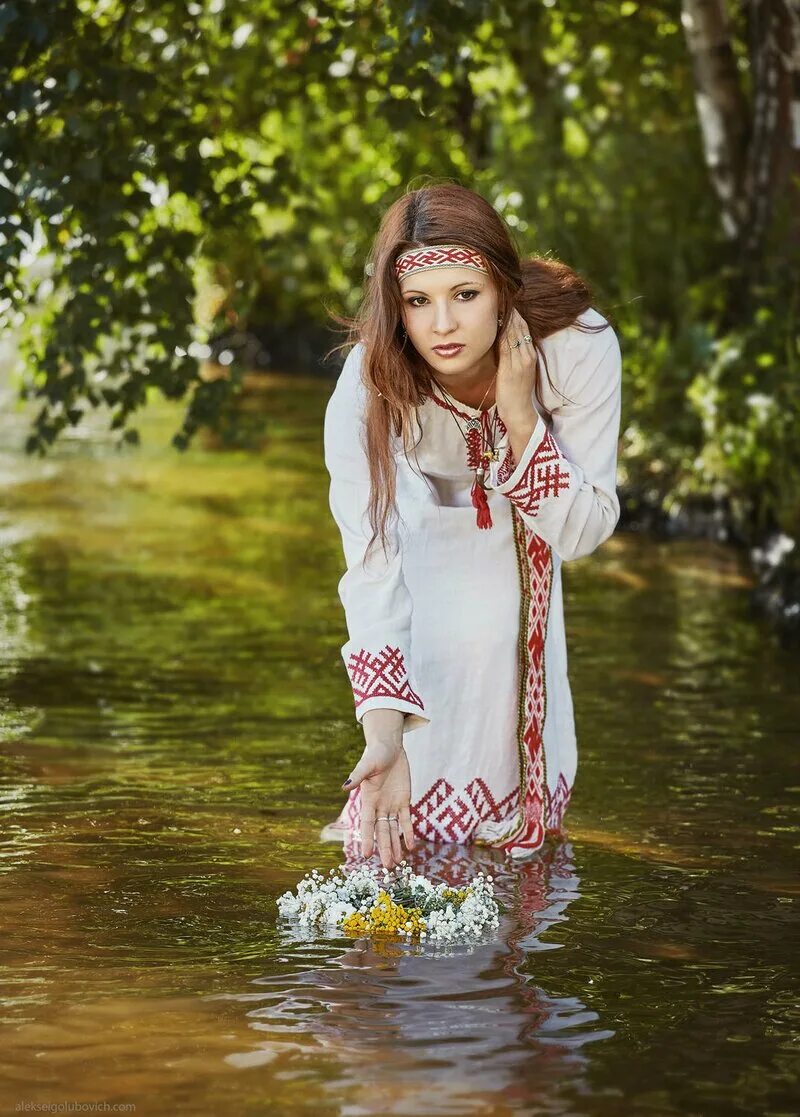 Образ славян. Праздник Ивана Купалы - Елена Рябчевская. Ивана Купала у славян. Славянские образы. Красивые славянские девушки.