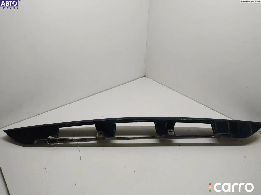 Накладка подсветки номера. Накладка подсветки номера мазда 3 бк седан 2008. Накладка задней панели w212. Накладка подсветки номера форд фиеста 2015. Накладка подсветки номера.