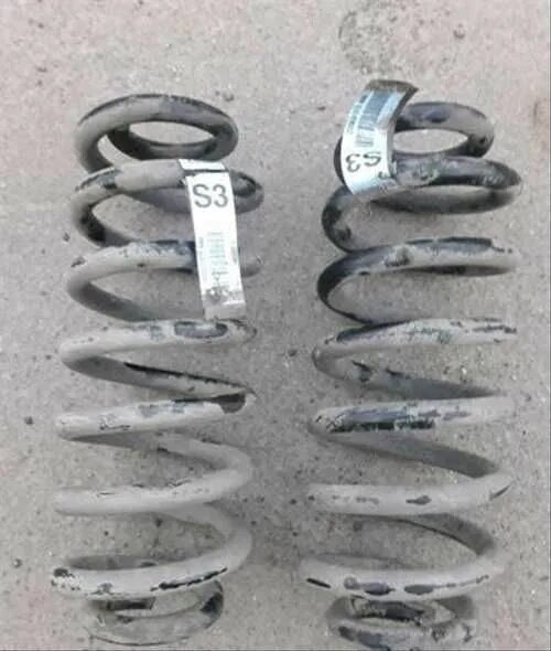 Пружины бмв х5. Пружины бмв х5. Бмв х2 f39 пружин передние. Задние пружины бмв х5 е53. Пружины бмв х5.