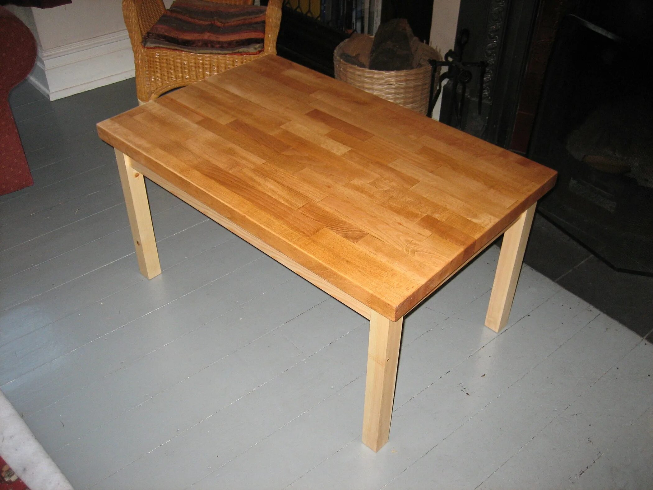 Сделать столик сам. Журнальный стол LMZL-td53. Стол из досок. Самодельный кухонный стол. Самодельный деревянный стол.