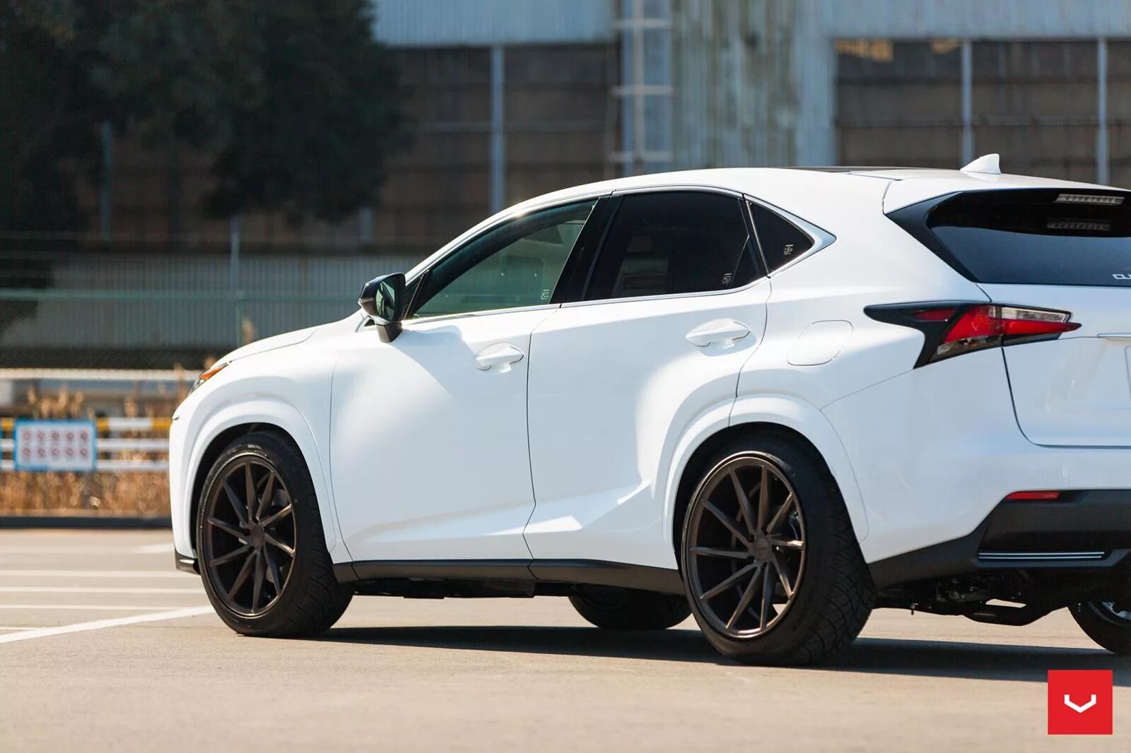 Лексус nx на 20 дисках. Lexus nx r22. Диски на lexus nx 200. Lexus nx r20. Lexus nx 200t на литье 20.