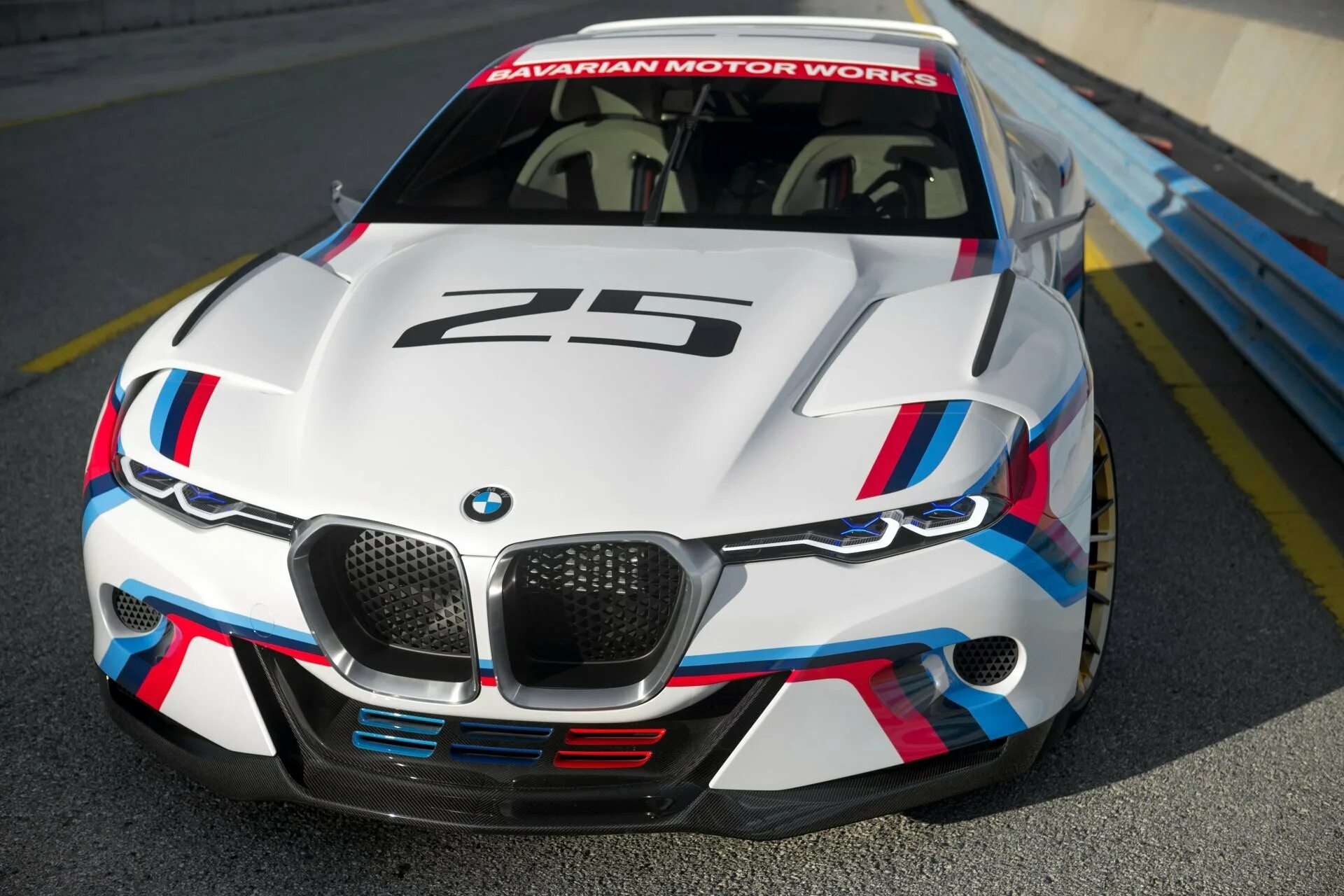 Стоить бмв. 2015 bmw 3.0 csl hommage r. bmw csl 2015. бмв 2015 csl. bmw hommage 3.0.