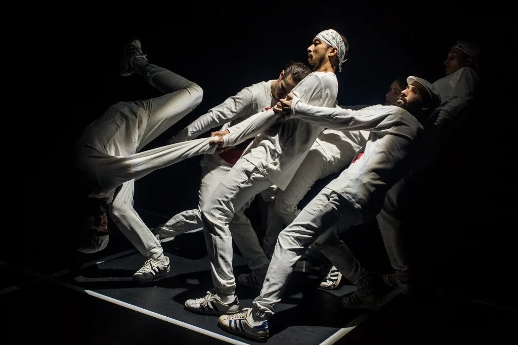 Gett логотип новый. Наклейка гет такси. Инженер технической поддержки. Доверие в коллективе. Поступление гёте институт москва.