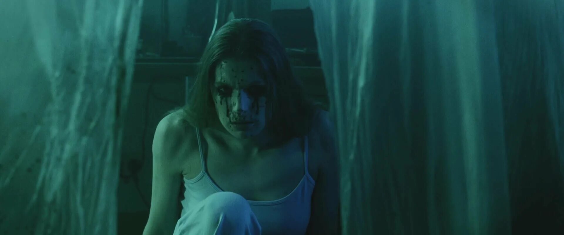 Тварь из бездны фильм 2016. Бездна фильм 1989. Вернувшийся из бездны. Фильм синяя бездна 2022. Бездна фильм 1977.