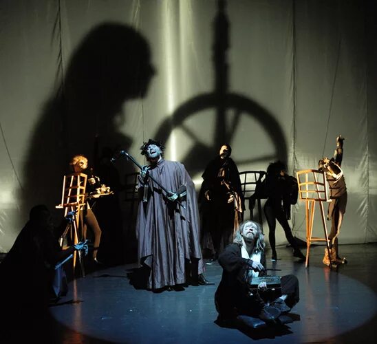 Петр фоменко триптих каменный гость. Король лир мастерская петра фоменко. Триптих мастерская петра фоменко. Триптих театр. Театр кукол екатеринбург гоголь триптих.