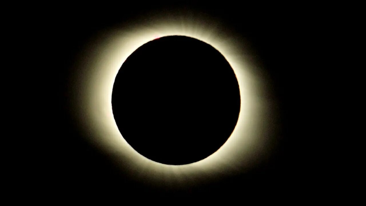 Солнечные затмения 2019 года. Солнечное затмение 2 июля 2019 года. Ror2 затмение. Солнечное затмение видео. Video about Solar Eclipse.