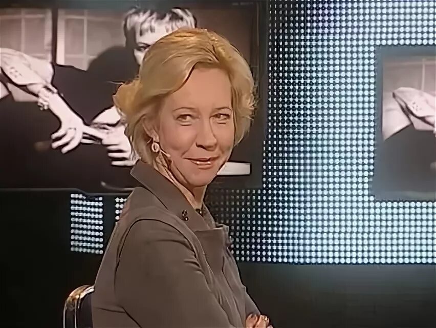 Кира прошутинская жена история любви. Ведущая кира прошутинская. Вера глаголева у киры прошутинской. Кира прошутинская. Жена твц кира прошутинская.