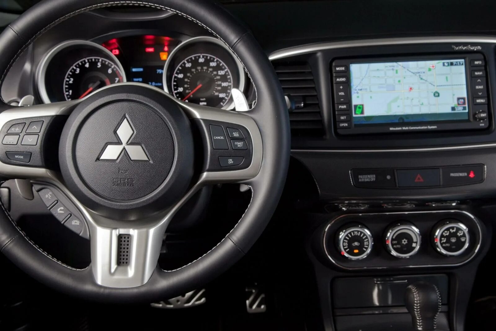 Андроид лансер 10. Ralliart lancer 10 салон. лансер 10 раллиарт салон. lancer x ralliart салон. митсубиси лансер 2011 салон.