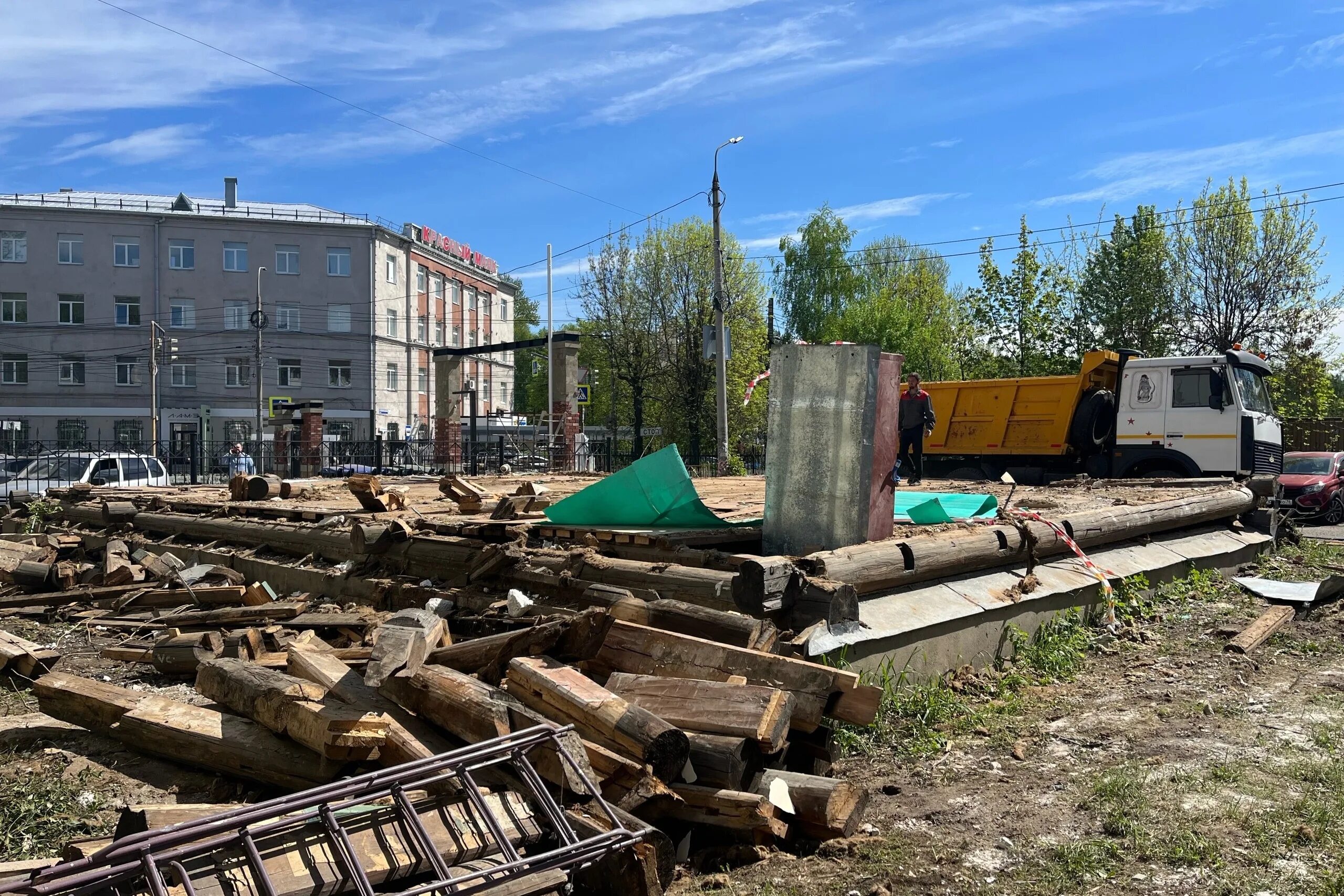 Пятнинский. Деревянные пятиэтажки в России. Сносят дом. Дом под снос. Деревянные многоэтажки в России.