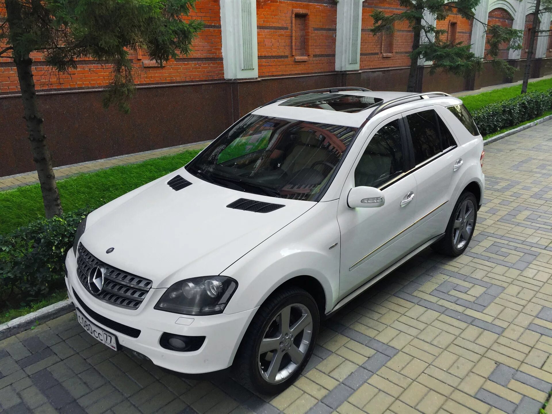 Купить мл 164 кузов. Ml 350 164 кузов. Мерседес мл 164. Mercedes Benz ml 350 2008. Мерседес мл 164 кузов.