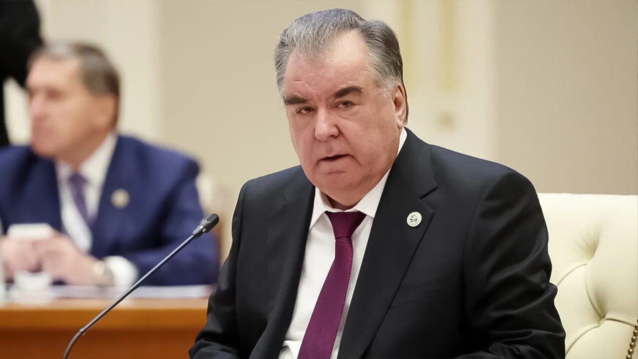 Эмомали рахмон фото. Эмомали рахмон злой. Эмомали рахмон. Эмомали рахмон. Рахмон республики.