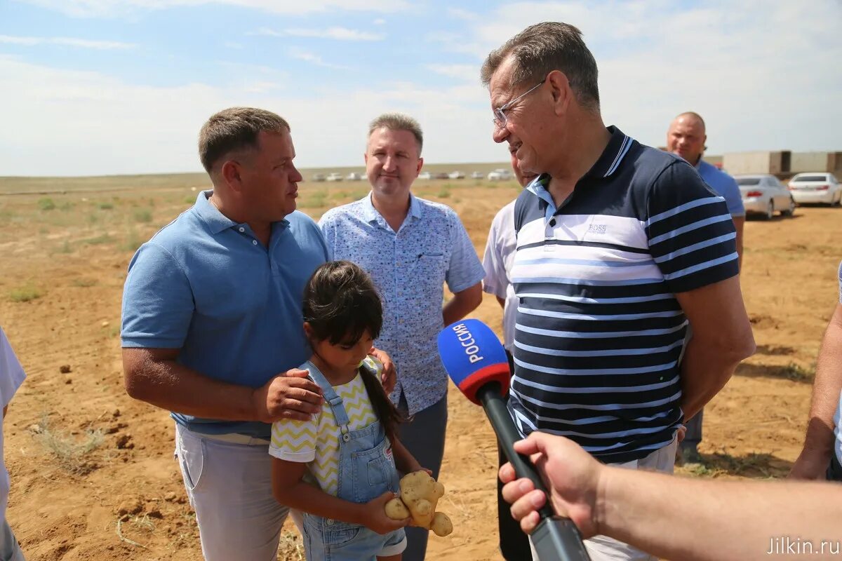 Погода с никольское енотаевского района в астраханской. Глава села Восток Астраханская область Енотаевский район. Село Никольское Енотаевский район Астраханская область. Село Ивановка Енотаевского района Астраханской области.