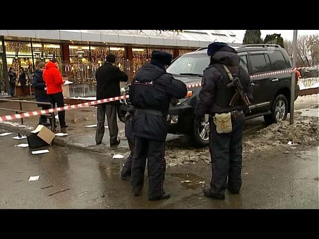 Расстрел полицейских в москве. Расстрелянные сотрудники полиции. расстрел полиции на ленинградском шоссе в москве 13,12. полиция по ленинградской шоссе.