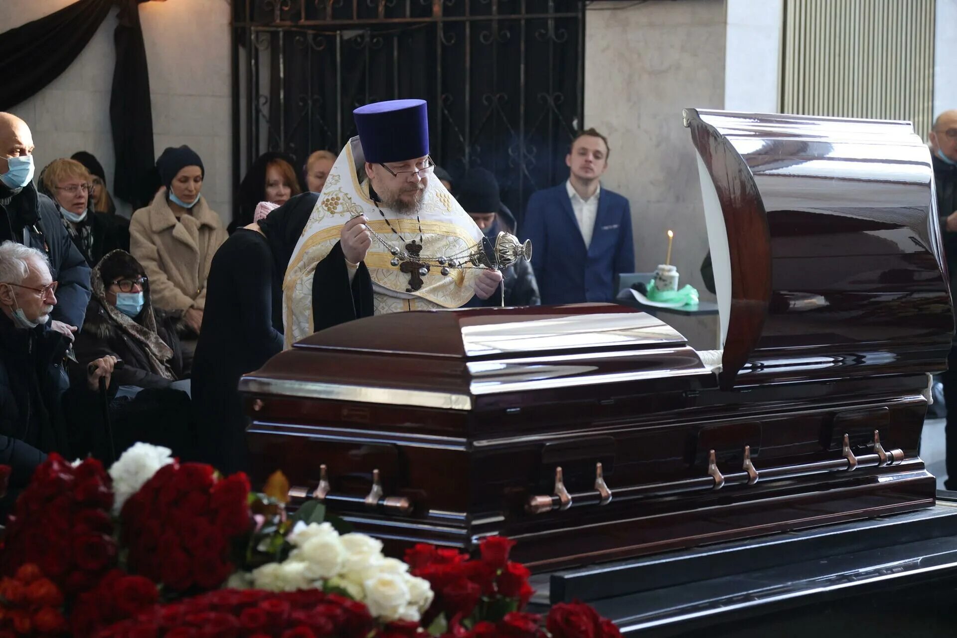 Отпевание и похороны навального