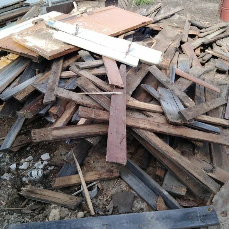 Бревна под дрова. Дрова на юле даром самовывоз. Бревна под дрова. Дрова даром. Отдам дрова.