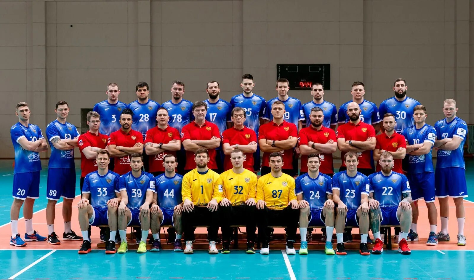 Сколько национальных сборных гандбольных команд из перечисленных. Российская сборная по гандболу 2022. Мужская сборная Франции по гандболу гандболисты Франции. Состав сборной России по гандболу. Мужская сборная России по гандболу 2000.