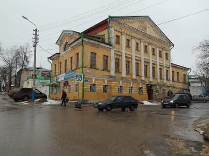 Коммунистов 2