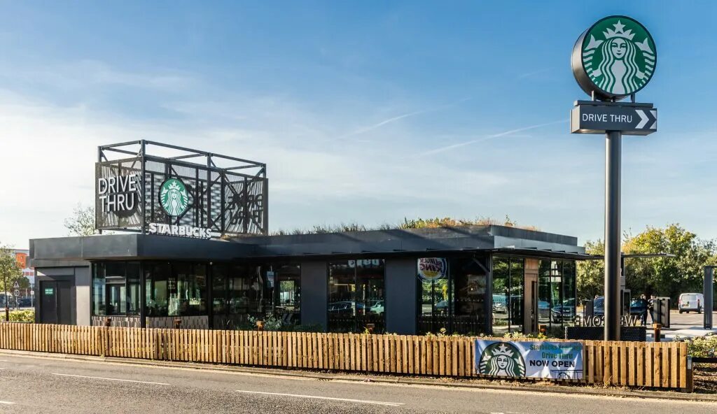 Drive thru. Старбакс Drive thru. Starbucks Drive thru Пушкино. Старбакс кафе Пушкино. Старбакс Пушкино.