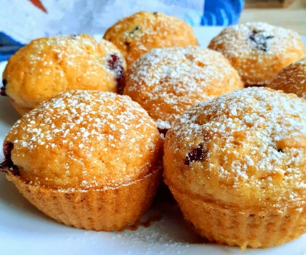 Маффины без молока. Бгбк кексы. Как сделать кекс без яиц. Кексы из маргарина и яиц. Маффины без яиц.