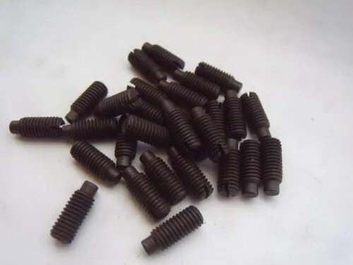 винт din 915 (гост 11075) установочный с цапфой. винт установочный цилиндрический. гост 11075 винт установочный. установочный винт 1478-93. винт установочный цилиндрический.