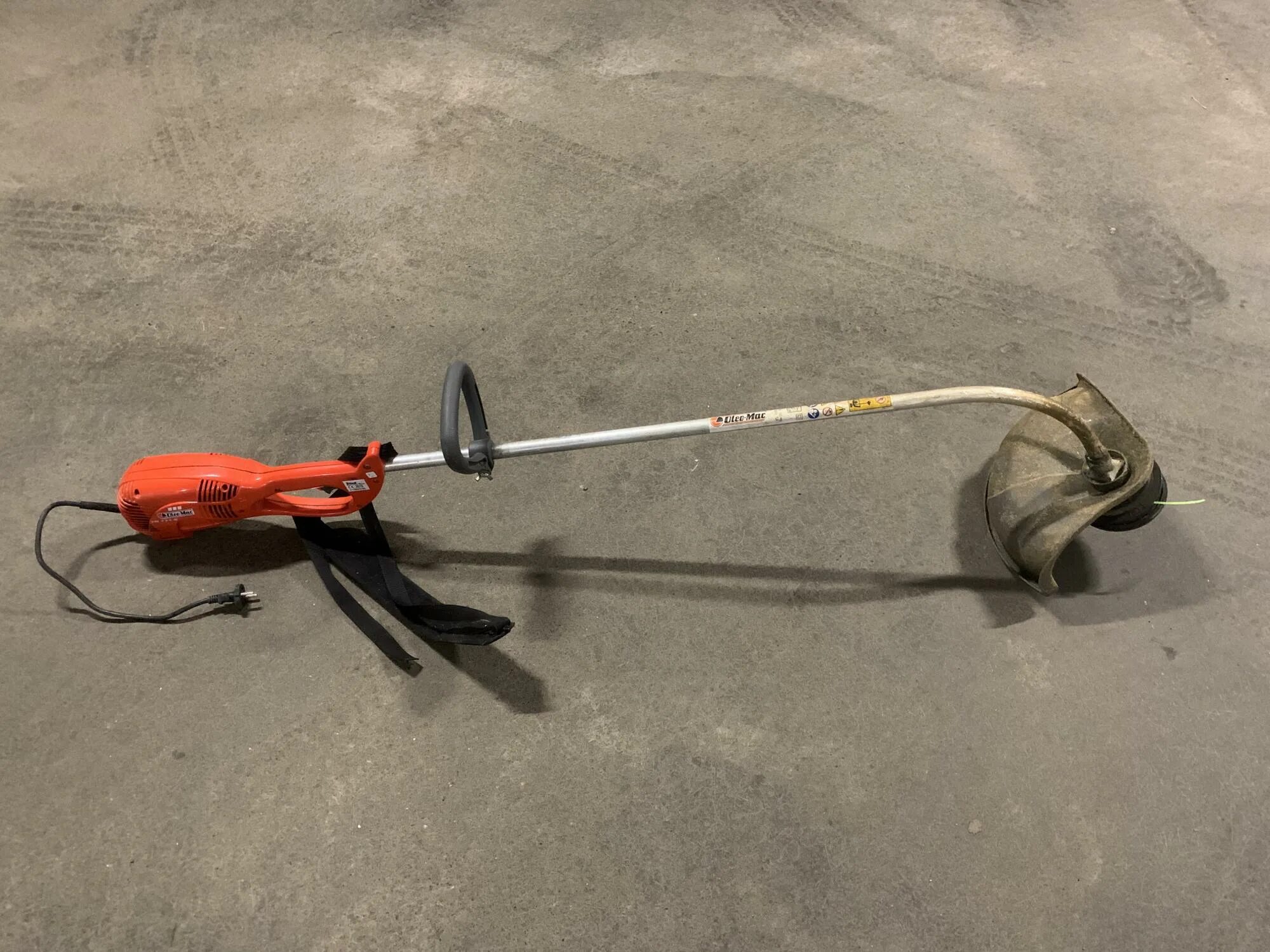 Oleo mac tr100e. Электрический триммер oleo-mac tr92e 6004-9004at. Oleo mac tr111e. Триммер oleo-mac tr 95 e. Олео мак 111е.