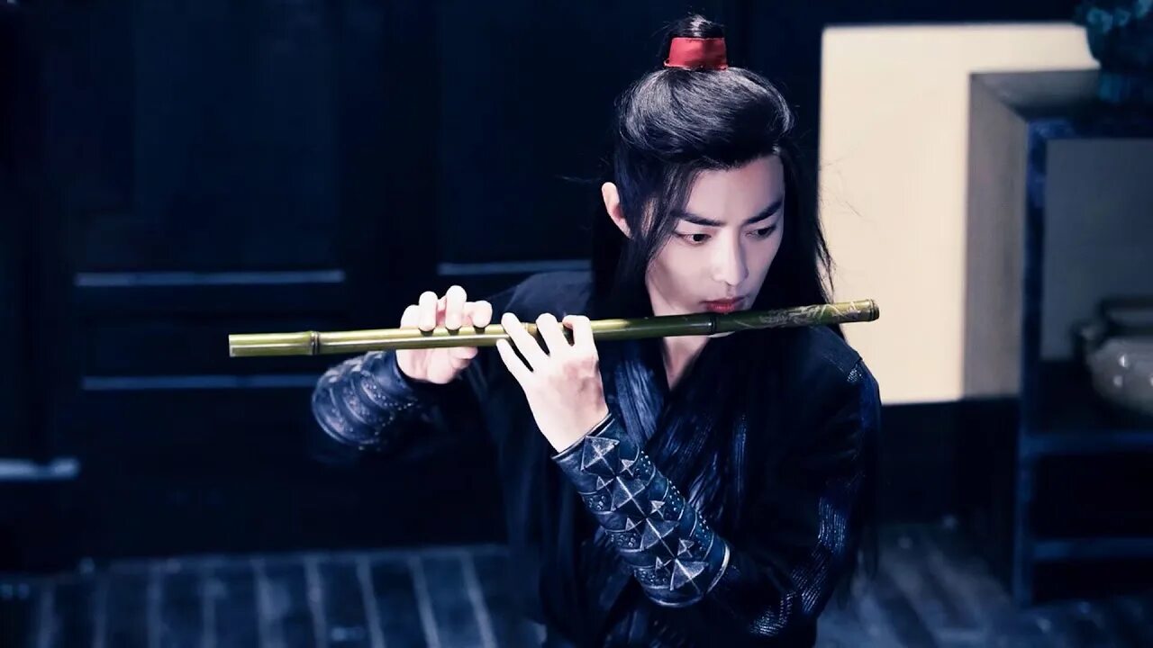 Магистр дьявольского культа дорама неукротимый повелитель чэньцин. Магистр дьявольского культа дорама. Чэнь цин флейта. Неукротимый повелитель чэнь цин дорама лань чжань. Флейта чэнь цин.