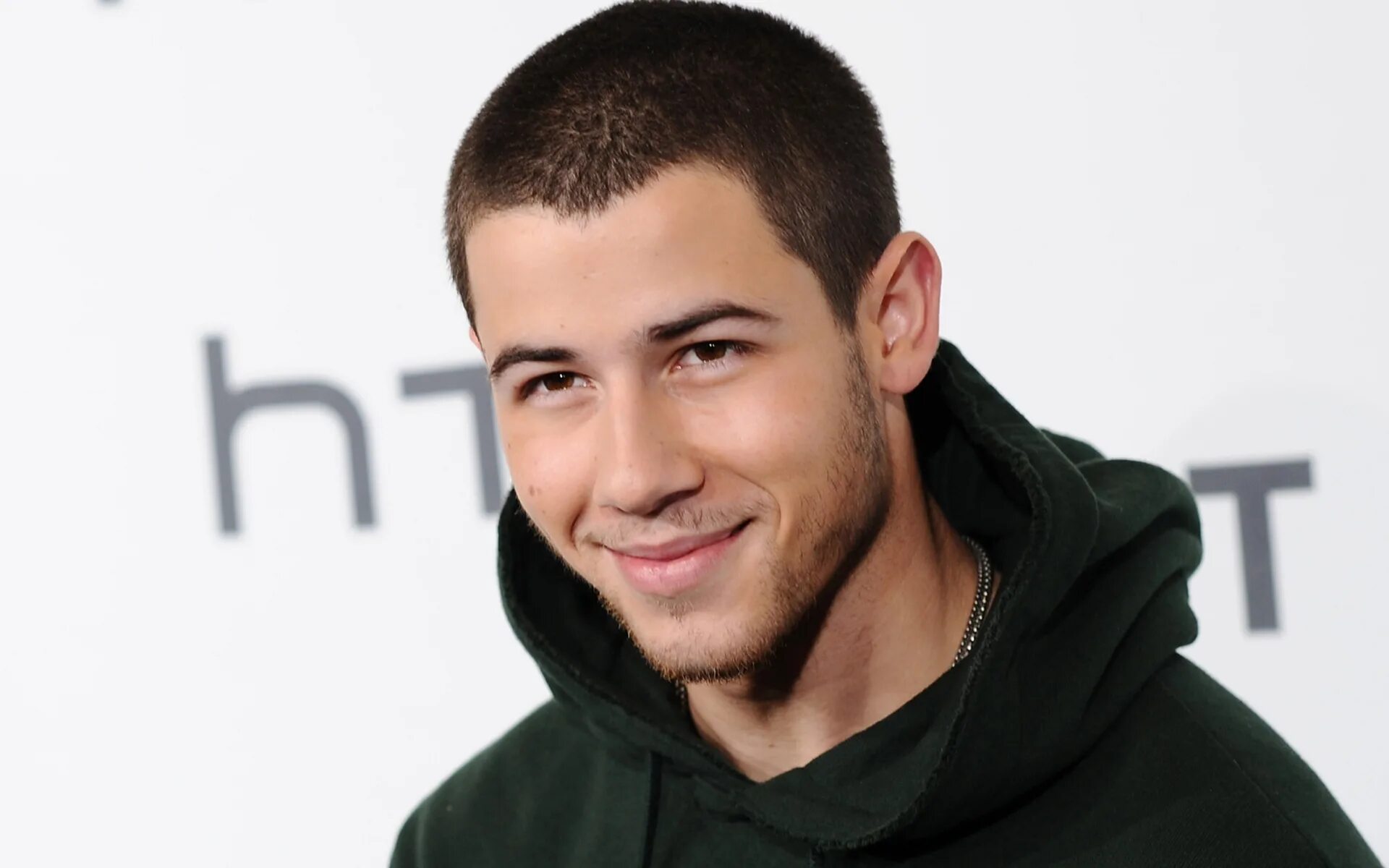 Владимир кошевой. Энди сэмберг перальта. Джереми реннер фото. Оуэн шоу форсаж. Актер 6 со.