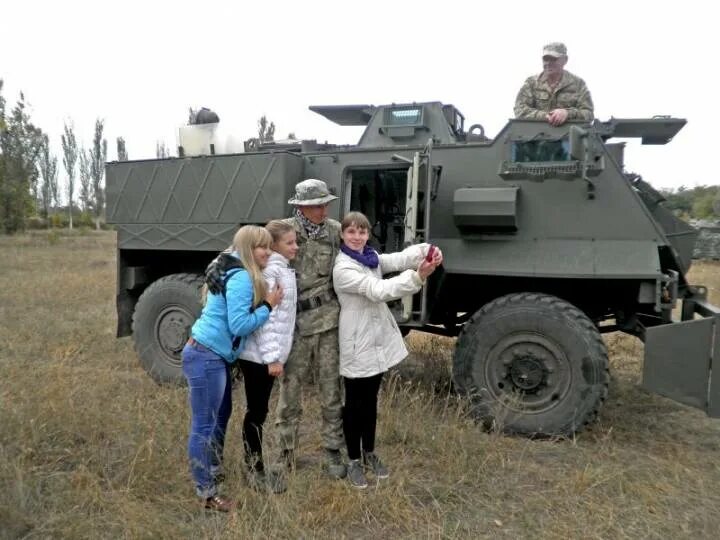 Сколько патриотов на украине на сегодня. ВСО на Украине. Солдат ВСО на Украине. Как тдот ваена в Украине раздолбины дома.