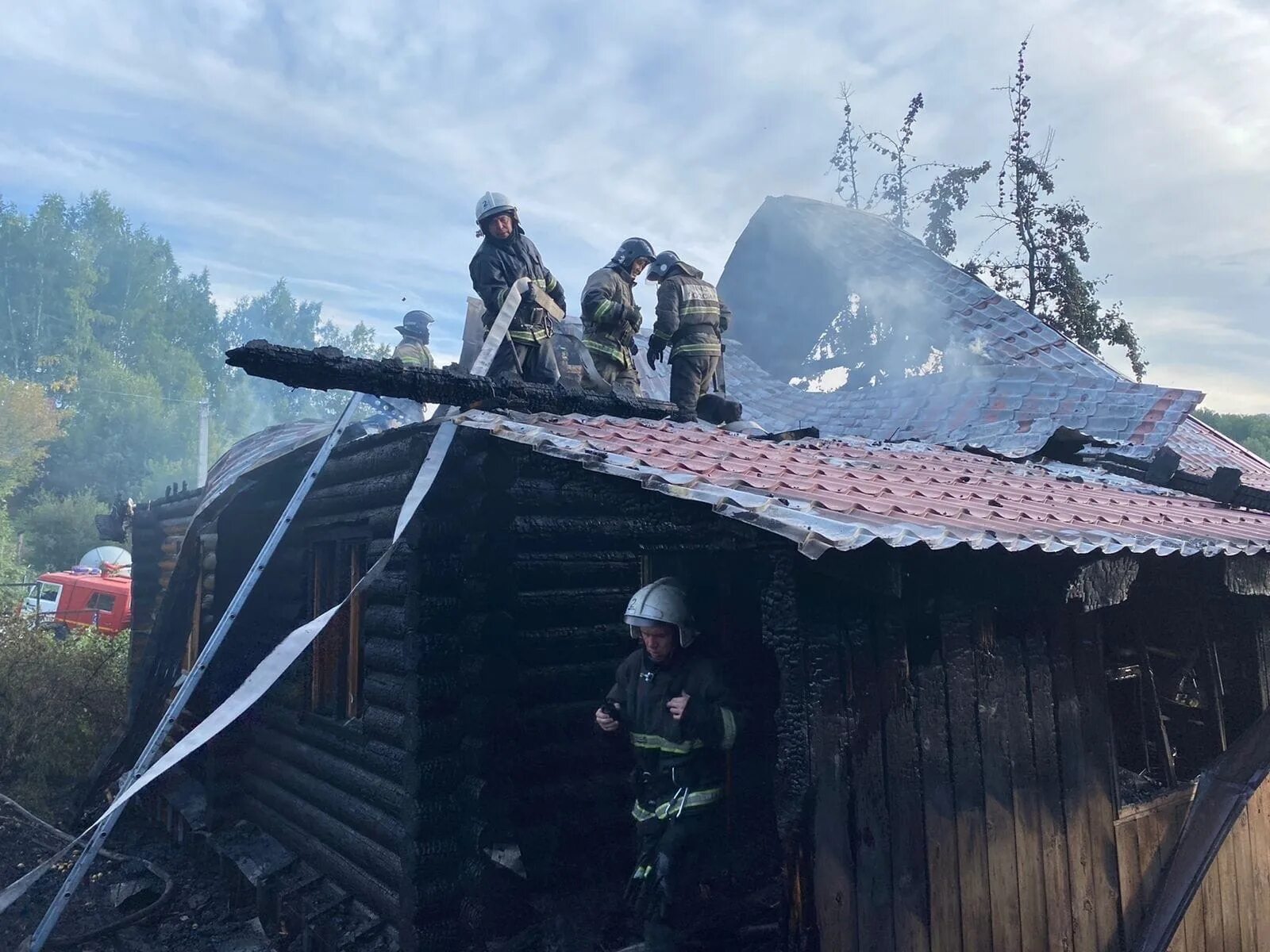 Ксани бани нападение. Пожар в Горно-Алтайске 2022. Пожар в Горно Алтайске 04.04.2023. Пожар 19. 01.2023 В Горно Алтайске. Пожар в Горном Алтае.