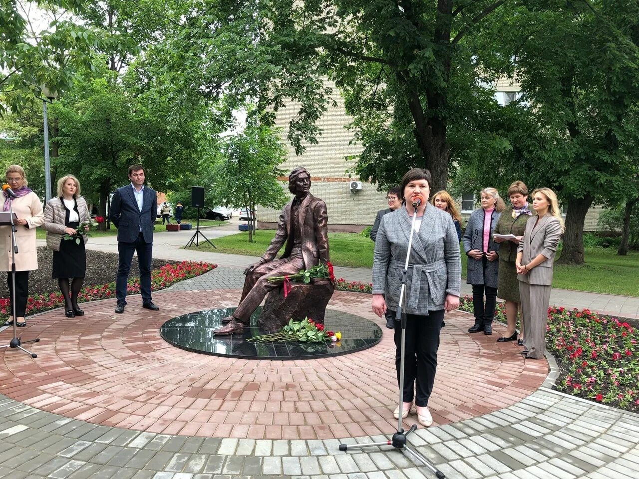 Тамбов открывается. Рябов николай андреевич. памятник рябову в тамбове. рябов тамбов учитель. сквер рябова тамбов.