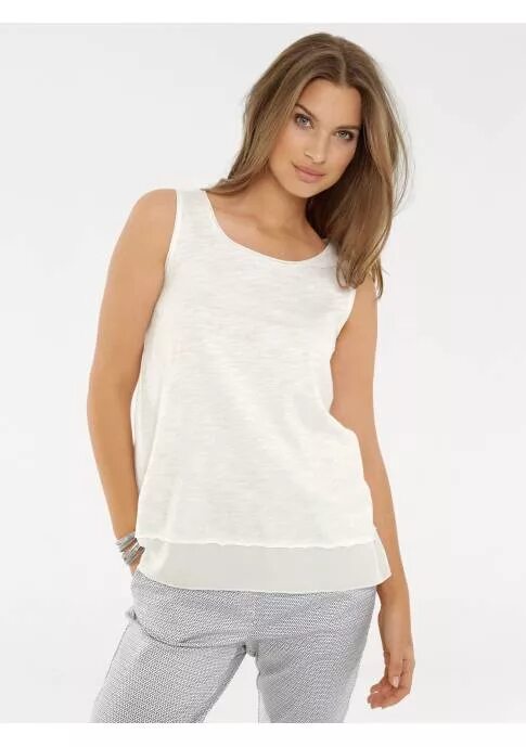 Лонгслив с v образным вырезом. Best connections топ майка. B2570 топ emka. Популярные топы свободные. Однотонный топ.