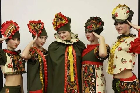 Костюмы для сцены народные