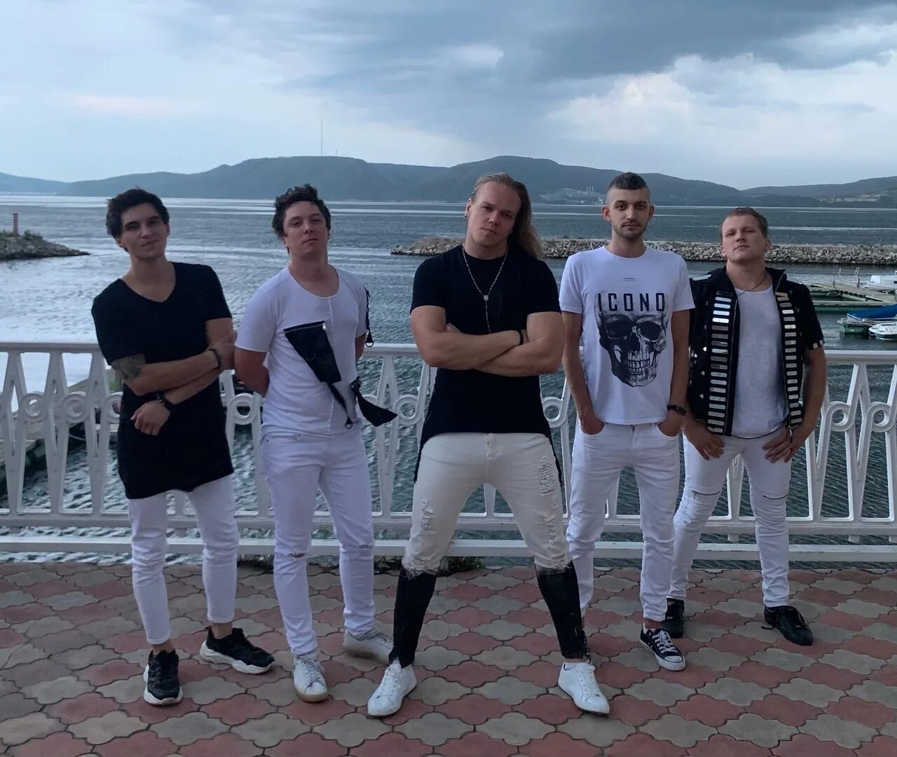 Инструменты just band. Just band. Just band. Just b band. The just группа новосибирск.
