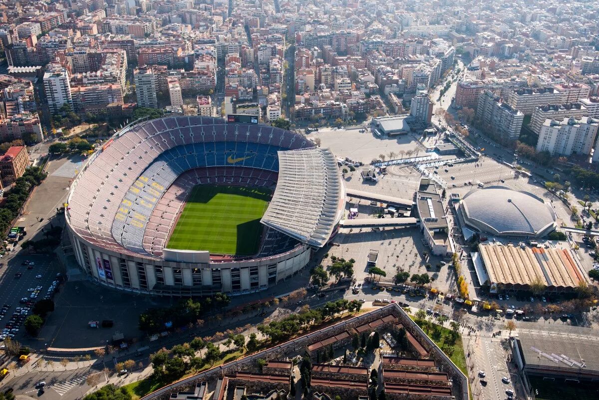 Stadion barsa uz. Стадион Камп ноу в Барселоне. Стадион Camp nou. Барселона стадион Camp nou. Барселона ноукамб стадион.