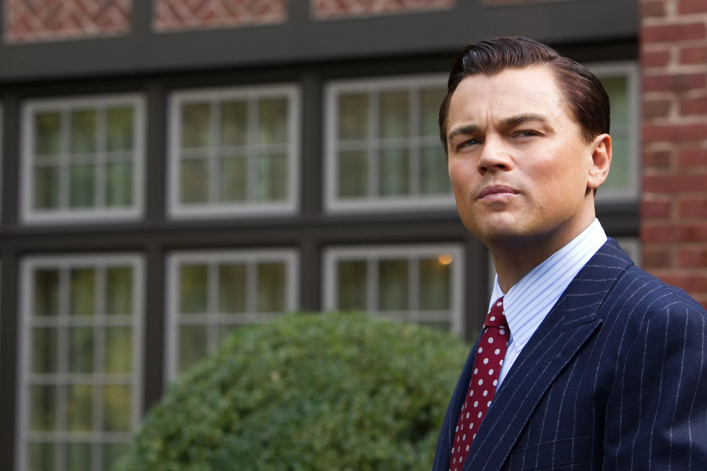 Wall street bo risi. Wall street bo risi. Статуя быка. Leonardo dicaprio волк с уолл стрит. Волк с уолл-стрит.
